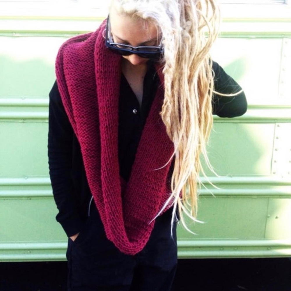 Thick cowl scarf